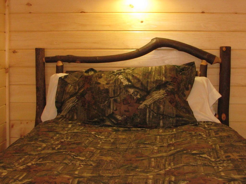 أولد فورغ Pine Knoll Hotel Lakeside Lodge & Cabin الغرفة الصورة