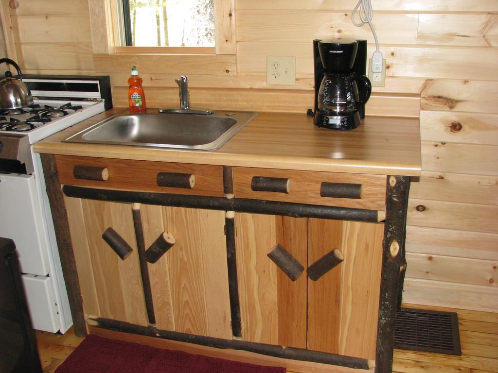 أولد فورغ Pine Knoll Hotel Lakeside Lodge & Cabin الغرفة الصورة