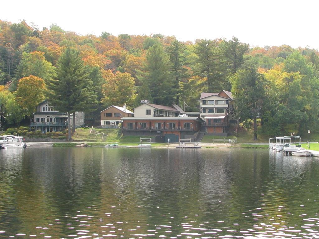 أولد فورغ Pine Knoll Hotel Lakeside Lodge & Cabin الغرفة الصورة