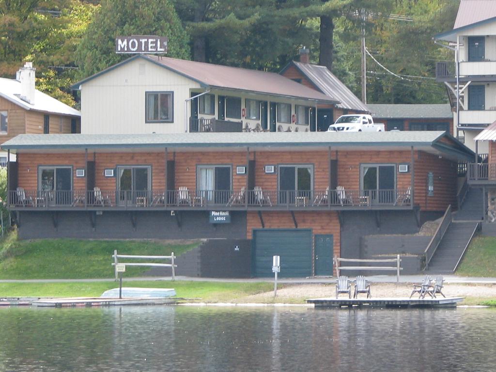 أولد فورغ Pine Knoll Hotel Lakeside Lodge & Cabin المظهر الخارجي الصورة