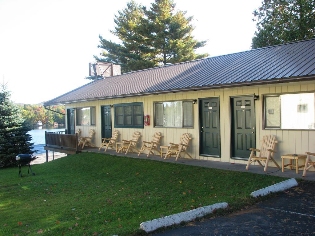 أولد فورغ Pine Knoll Hotel Lakeside Lodge & Cabin الغرفة الصورة